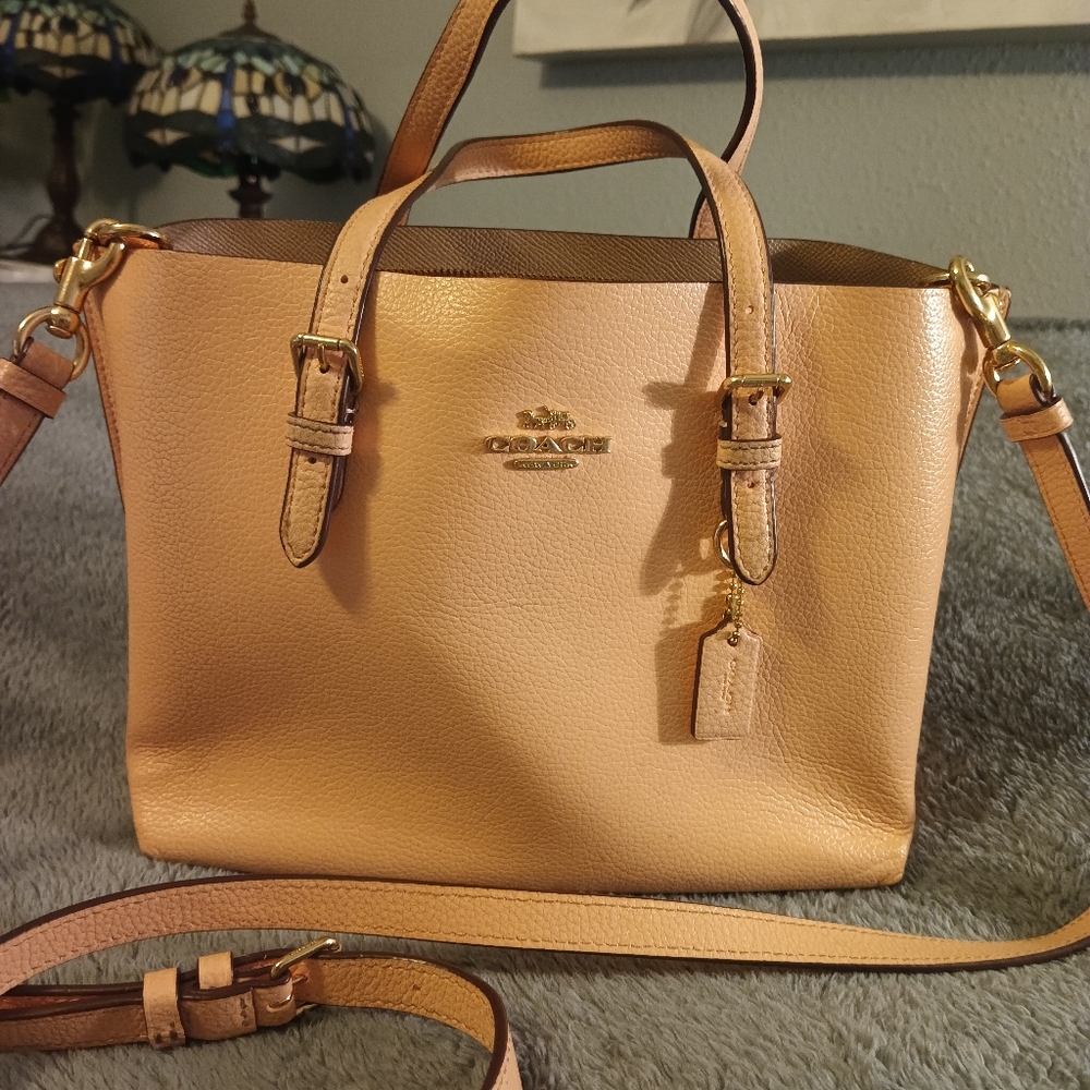 Coach Mollie 25 Tote Bag in Peach/Light Pink - Picture 2 of 11